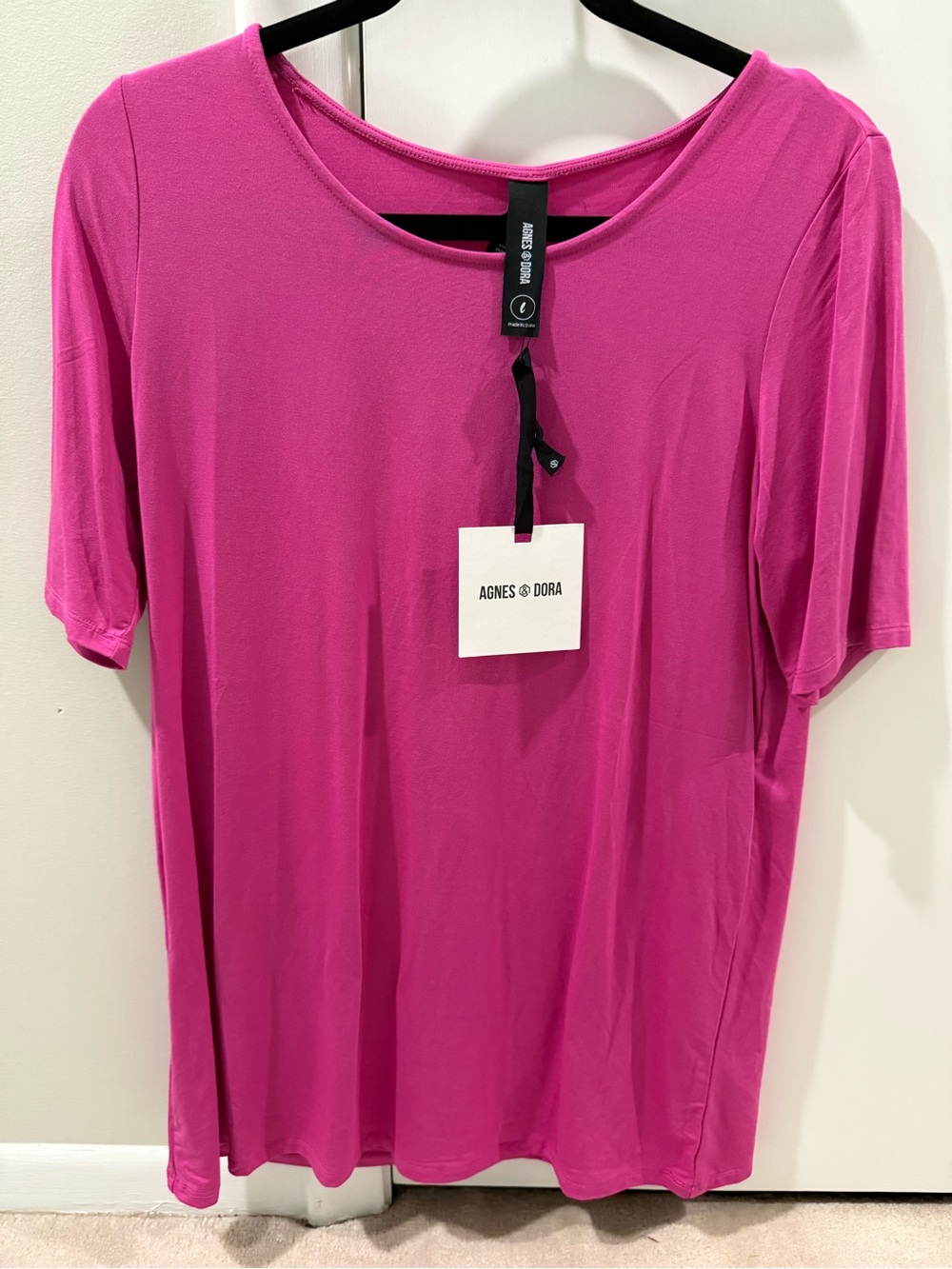 NWT Agnes & Dora Bright Fuchsia Short Sleeve Tee